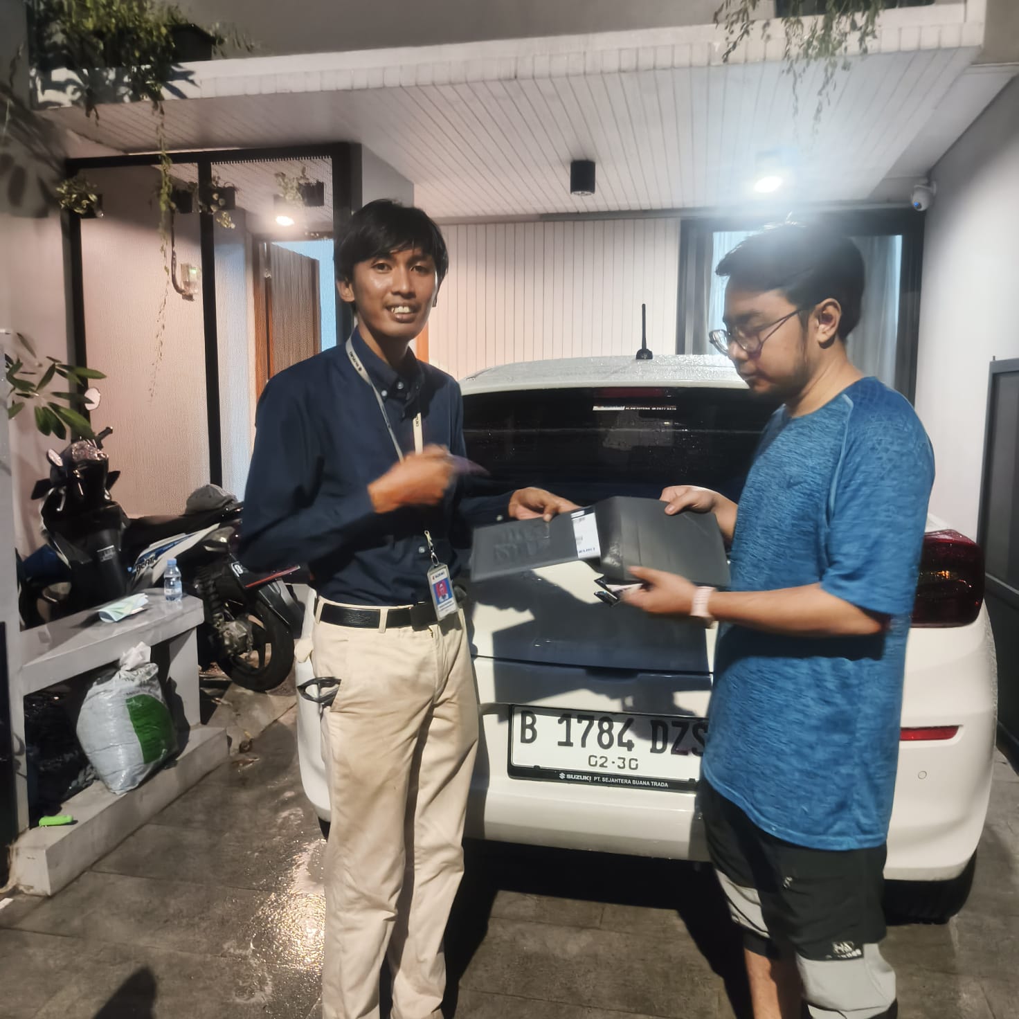 Dokumentasi serah terima unit Suzuki Gading Serpong Tangerang 8