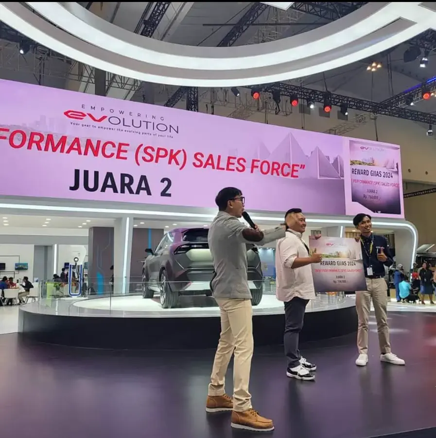 Pencapaian penjualan Singgih sales Suzuki BSD & Serpong